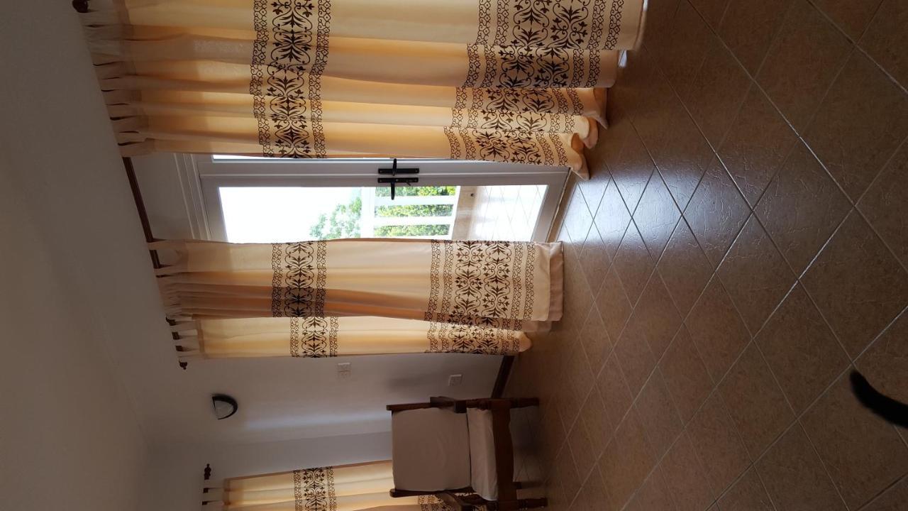 Villa Kayola - Self Catering Pointe La Rue Exterior photo