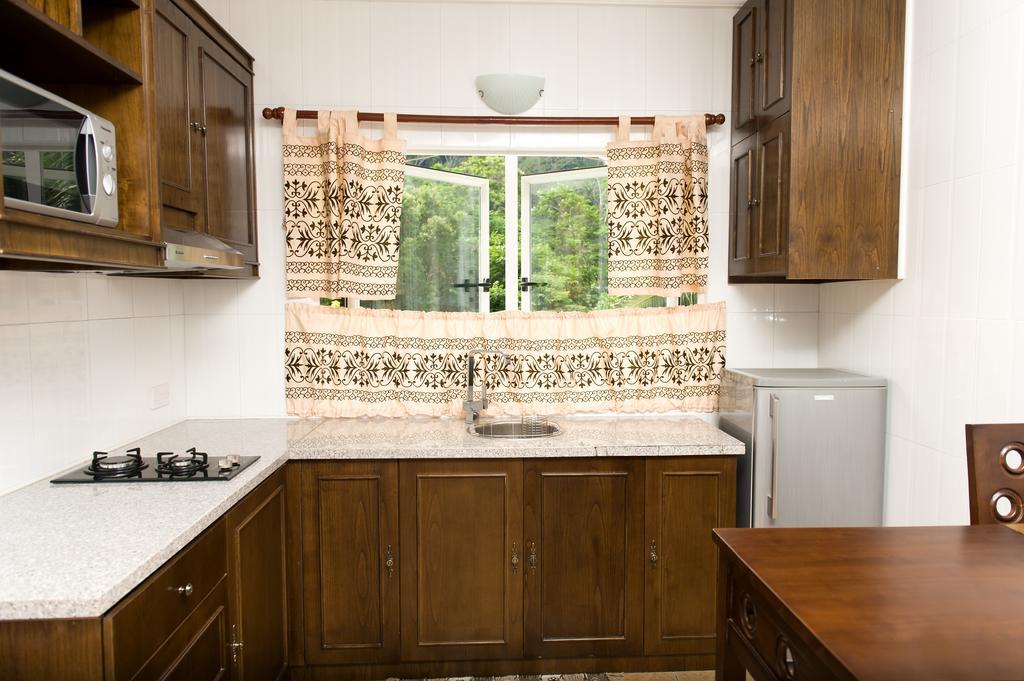 Villa Kayola - Self Catering Pointe La Rue Exterior photo